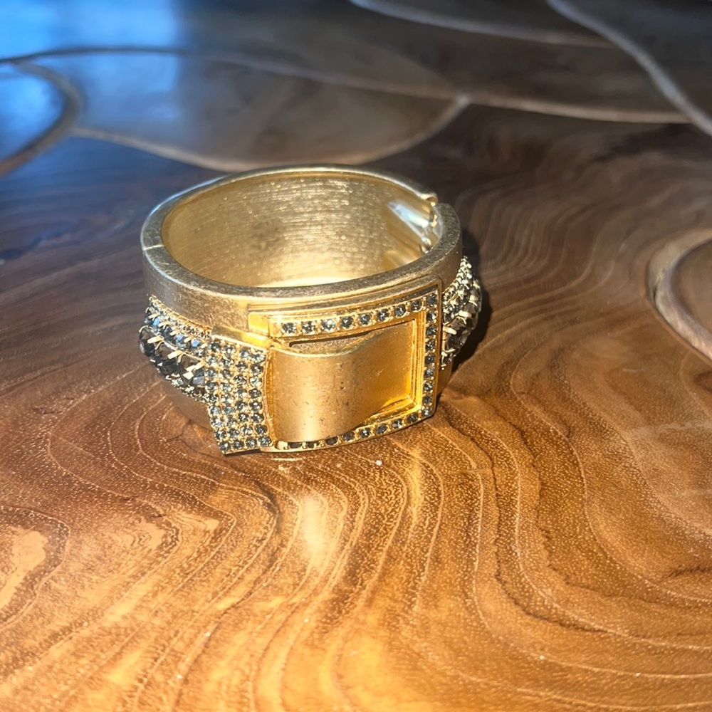 Buckle bracelet